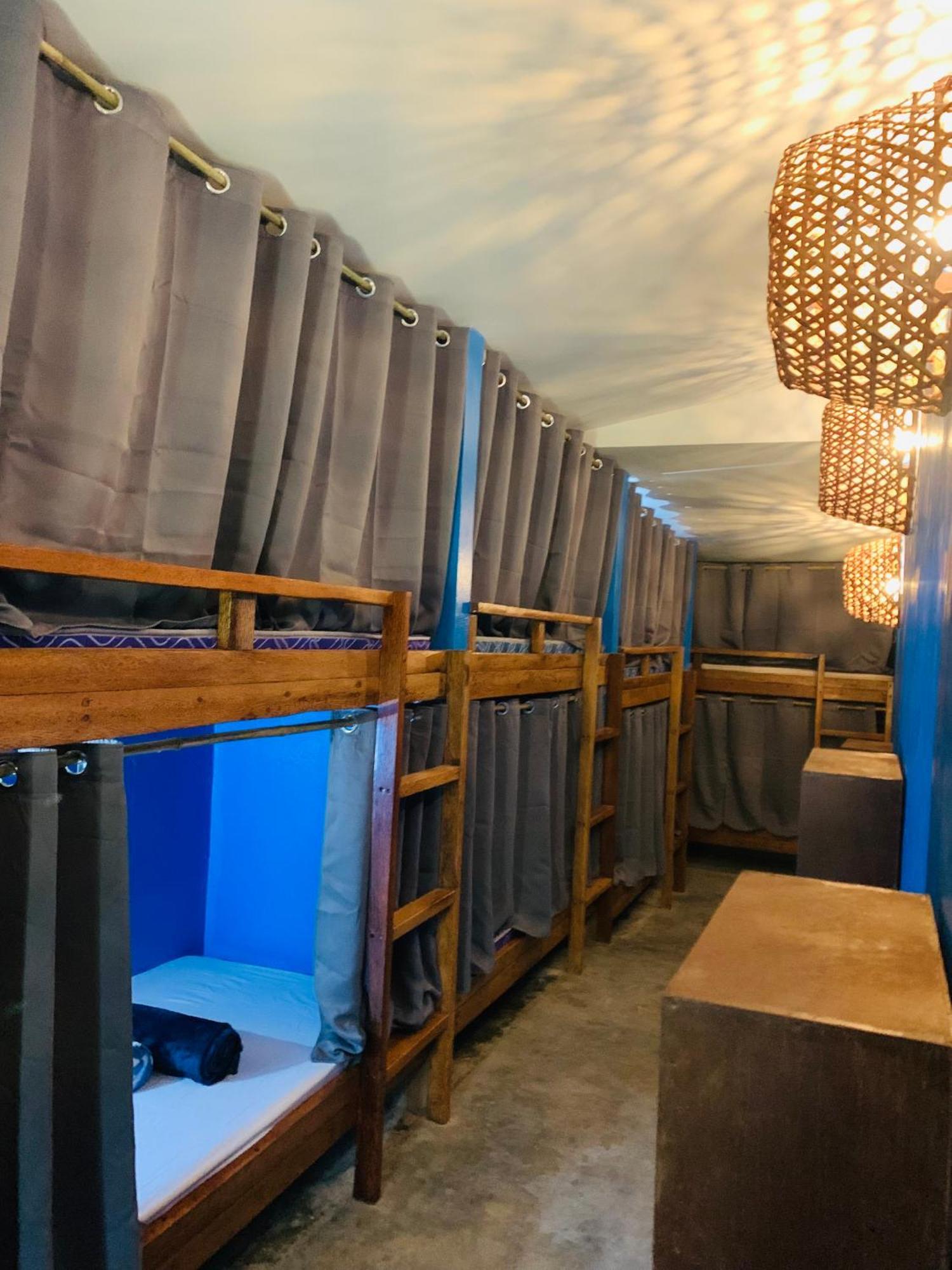 Jaydy Hostel General Luna  Zewnętrze zdjęcie