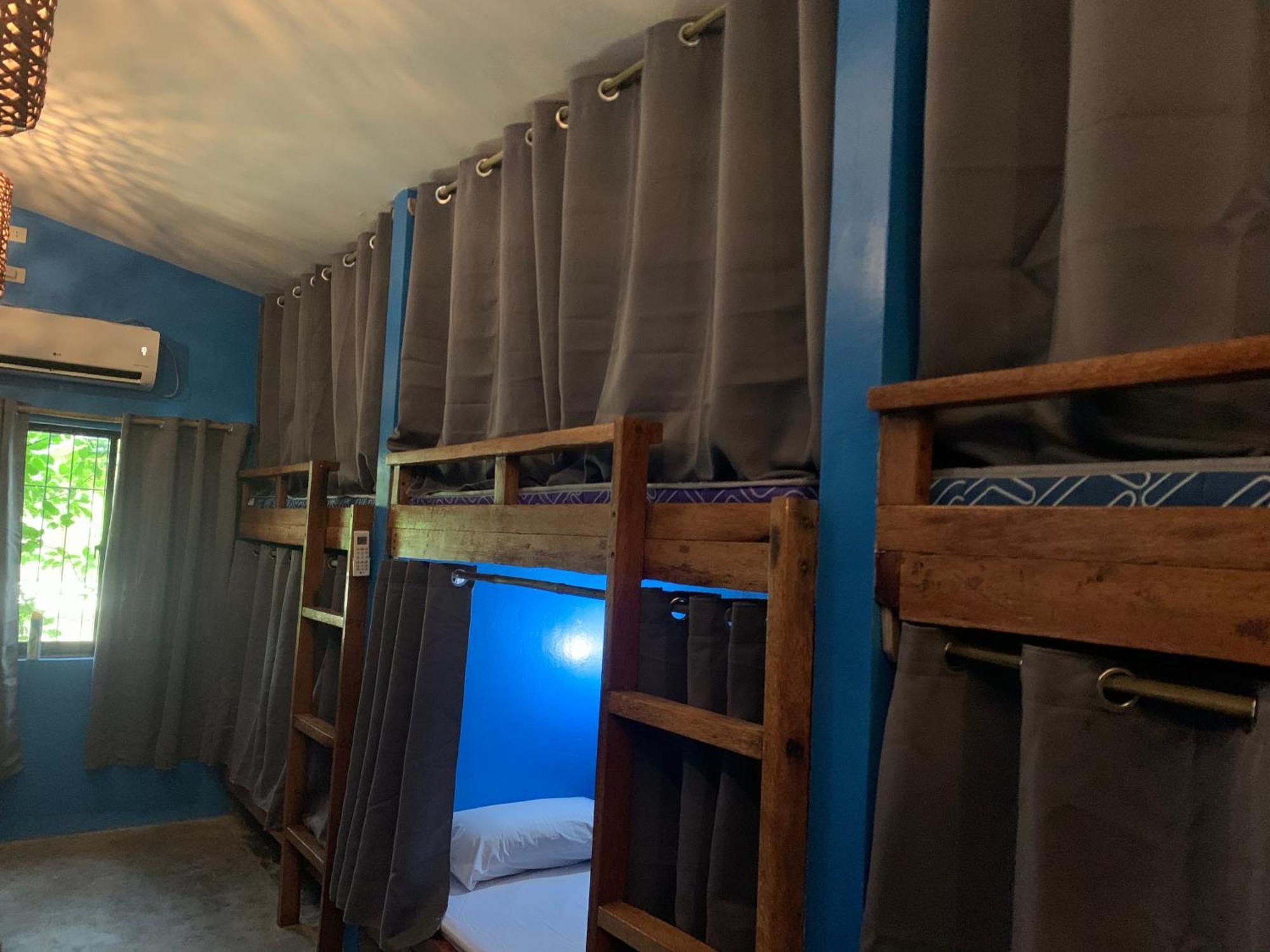 Jaydy Hostel General Luna  Zewnętrze zdjęcie