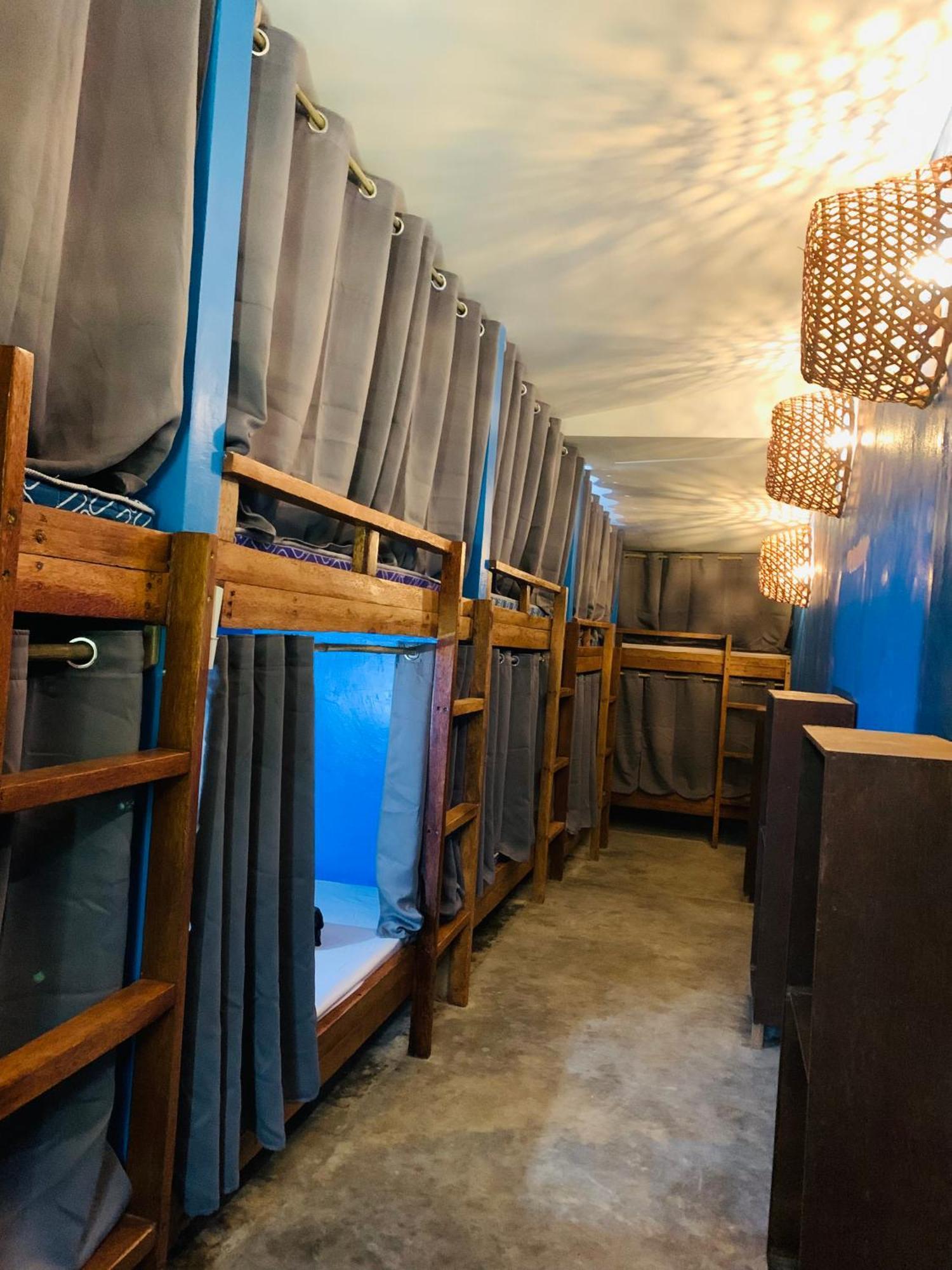 Jaydy Hostel General Luna  Zewnętrze zdjęcie