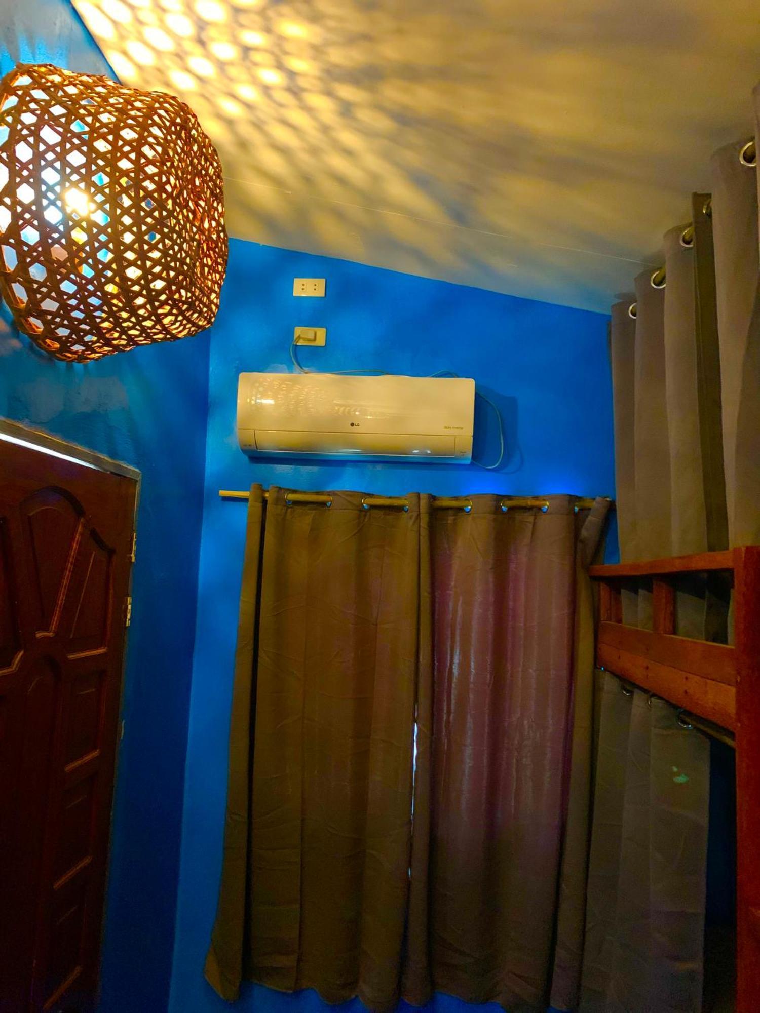 Jaydy Hostel General Luna  Zewnętrze zdjęcie