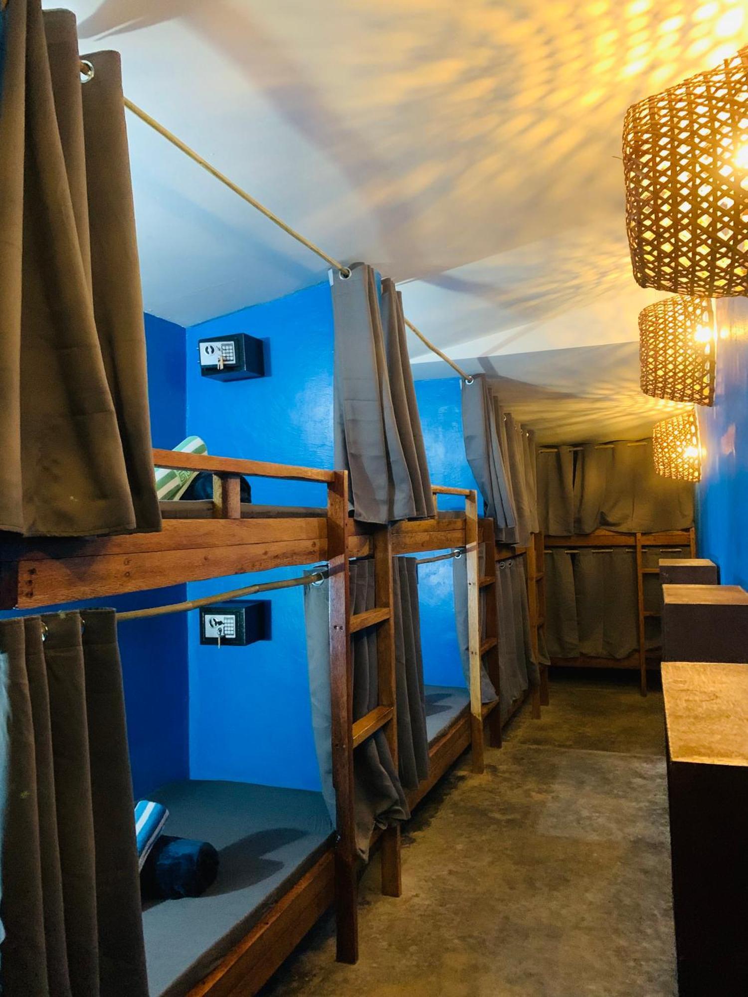Jaydy Hostel General Luna  Zewnętrze zdjęcie