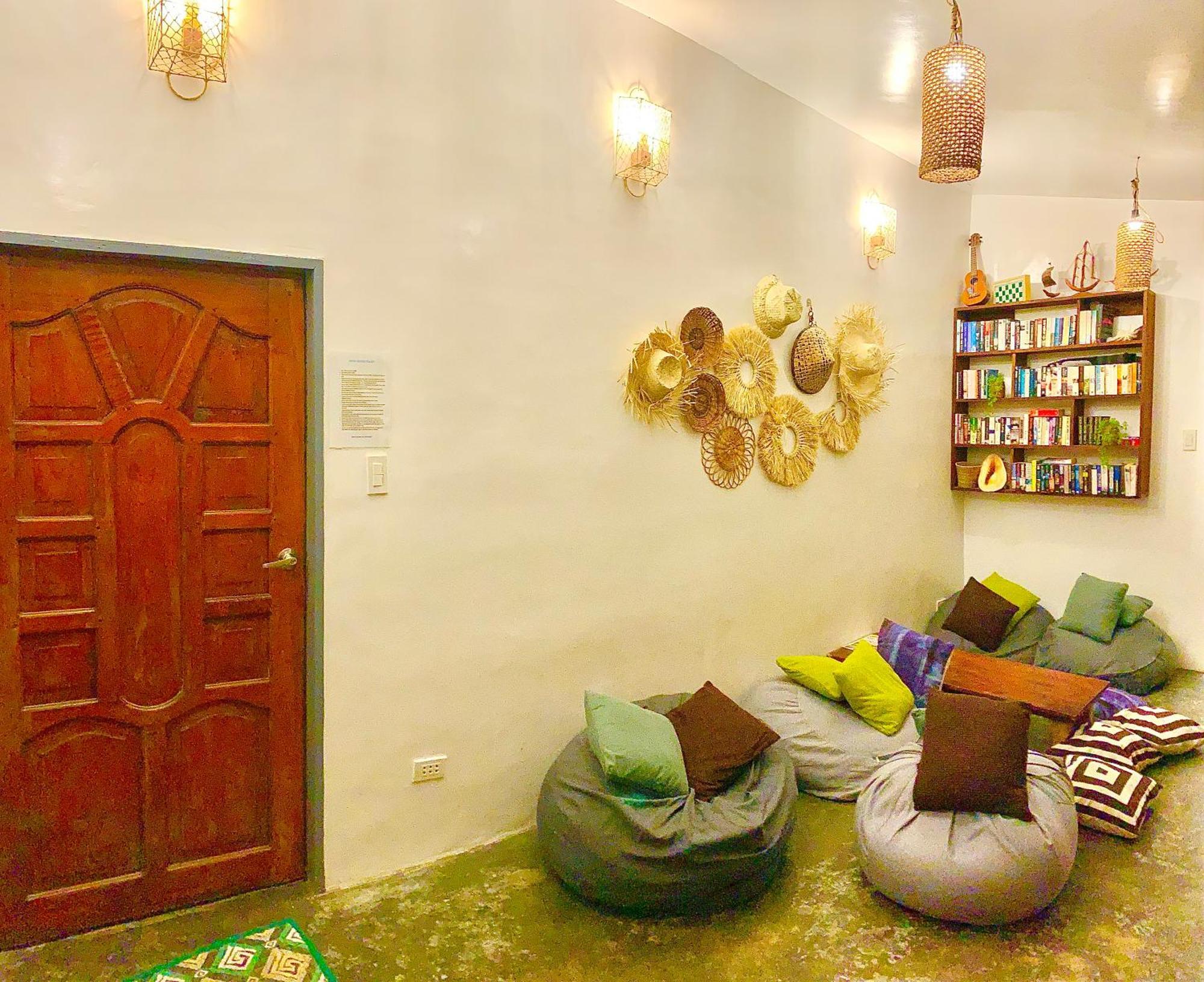 Jaydy Hostel General Luna  Zewnętrze zdjęcie